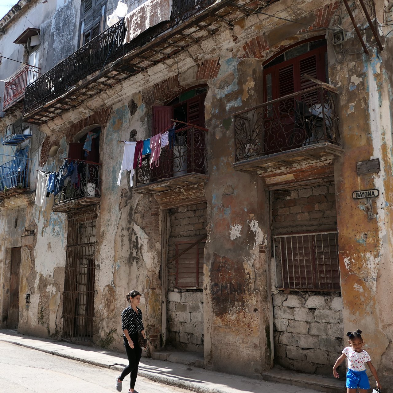 Havana Old Town - 100 piece jigsaw puzzle | Cities