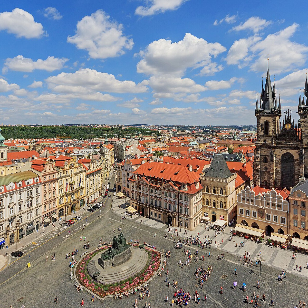 Prague Old Town - 100 piece jigsaw puzzle | Cities